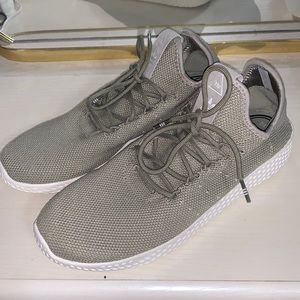 Men’s original ADIDAS × PHARRELL sneakers